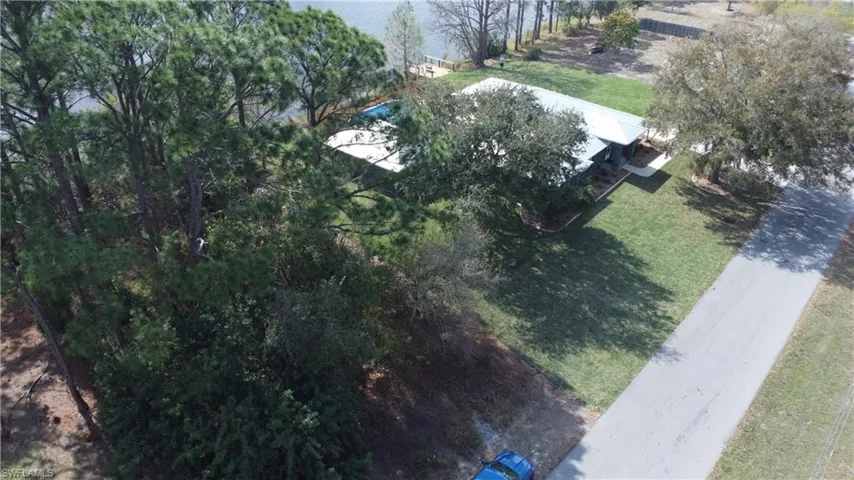 Birds eye view of property