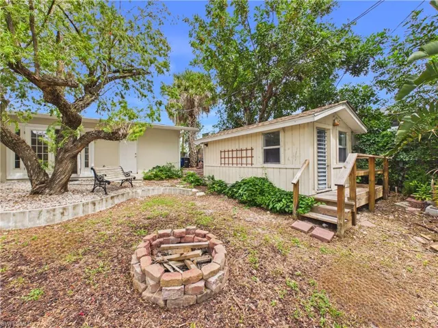 794 Hydrangea Dr, North Fort Myers, Florida 33903
