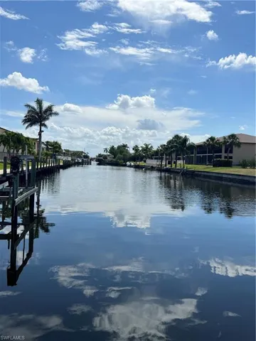 WONDER WATER VIEWS, JUST MINUTES TO GULF, ONE BRIDGE