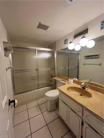 HALL/GUEST BATH