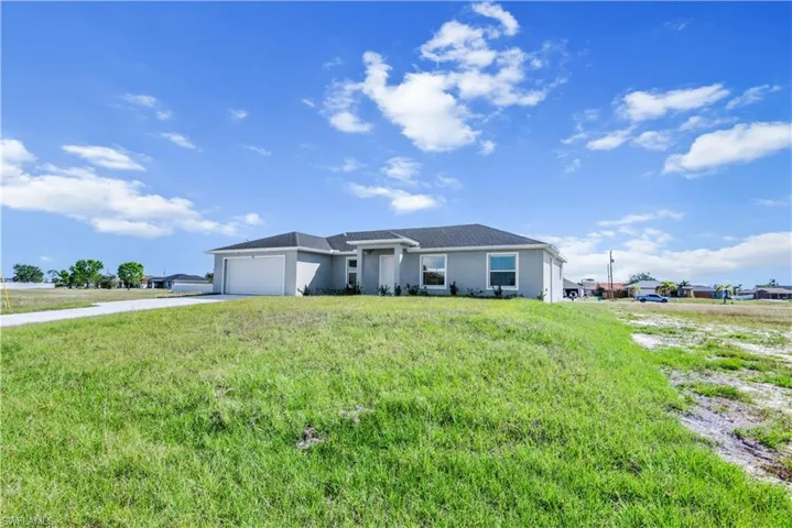 1914  Diplomat W PKWY, Cape Coral, FL 33993