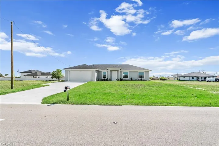 1914  Diplomat W PKWY, Cape Coral, FL 33993