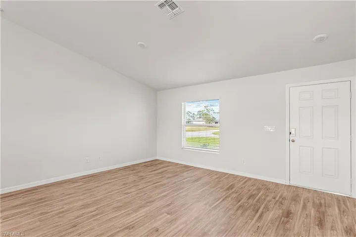 1914  Diplomat W PKWY, Cape Coral, FL 33993