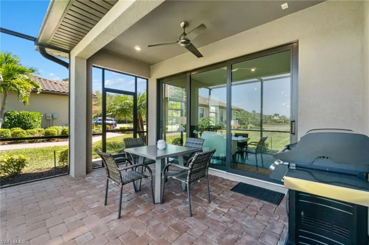 8021  Calle Canovas  CT, Naples, FL 34114
