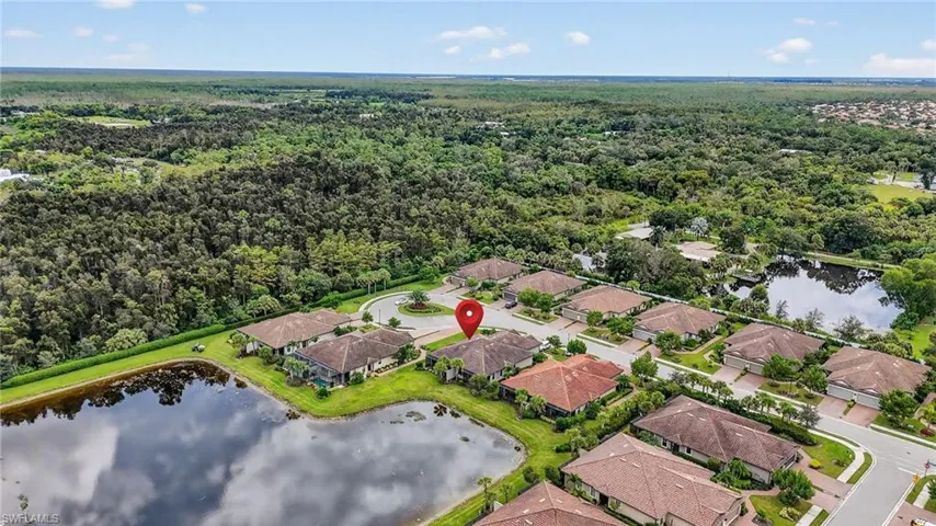 8021  Calle Canovas  CT, Naples, FL 34114