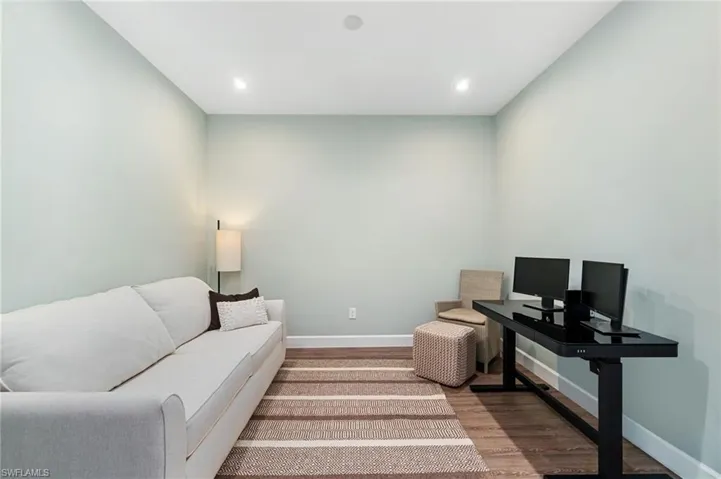 8021  Calle Canovas  CT, Naples, FL 34114