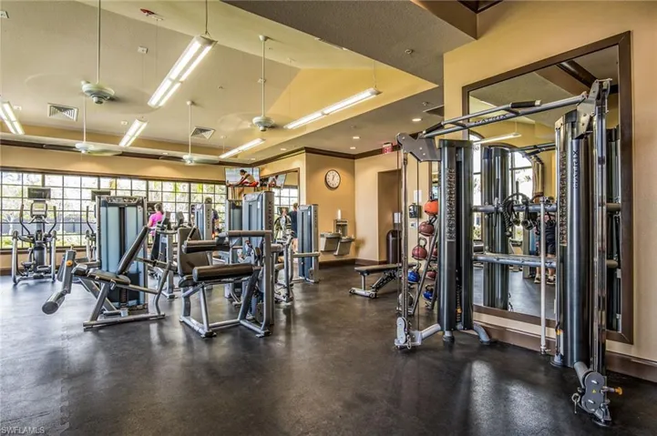 8021  Calle Canovas  CT, Naples, FL 34114