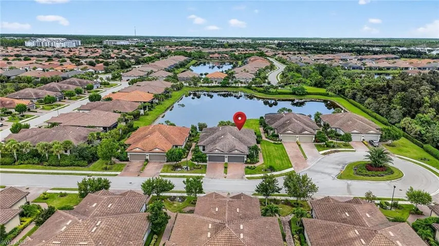 8021  Calle Canovas  CT, Naples, FL 34114