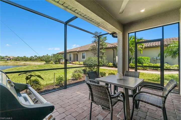 8021  Calle Canovas  CT, Naples, FL 34114