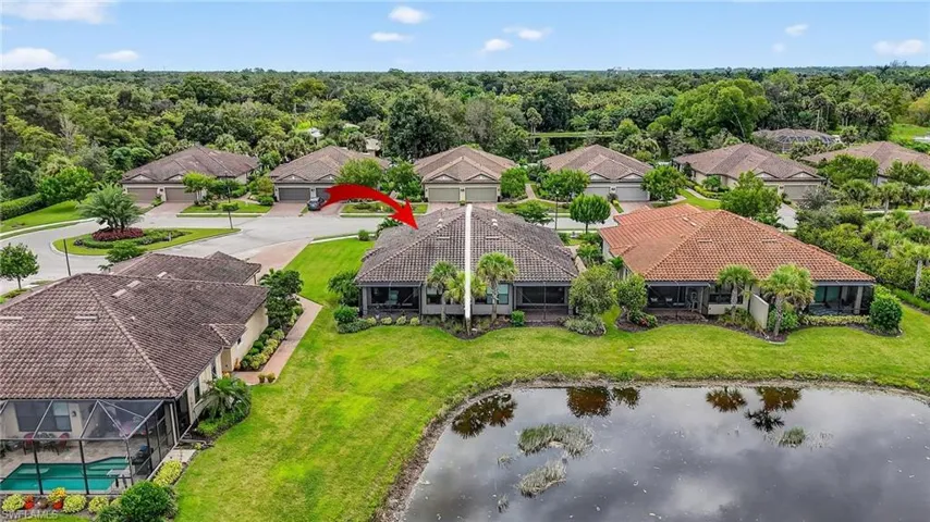 8021  Calle Canovas  CT, Naples, FL 34114