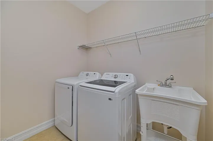 3899 Eldon St, Fort Myers, Florida 33916