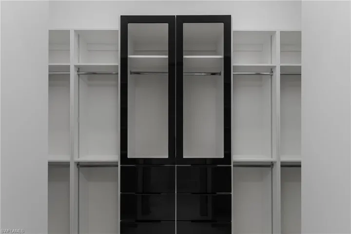 Closet 2