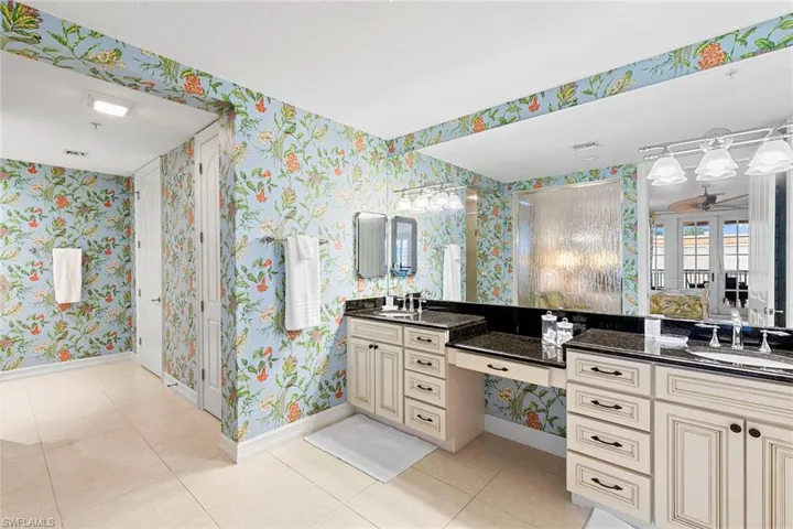 600 5th Ave S A-211, Naples, Florida 34102