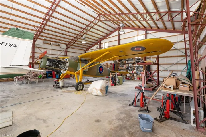Hangar