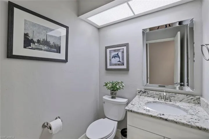 Guest Powder Room, Cute as a Button