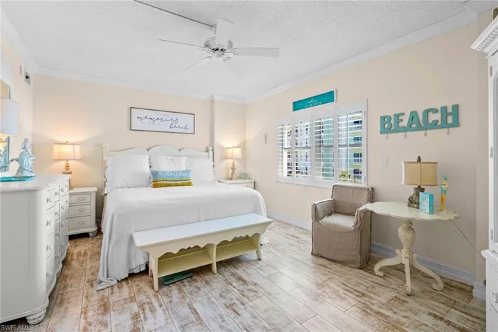 220  Seaview  CT, Marco Island, FL 34145