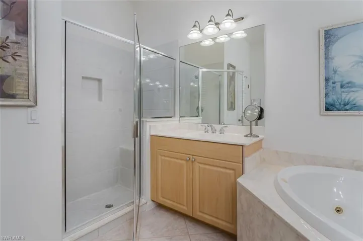 15821 Delaplata Ln, Naples, Florida 34110