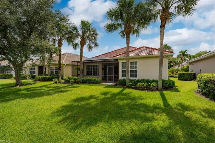 15821 Delaplata Ln, Naples, Florida 34110