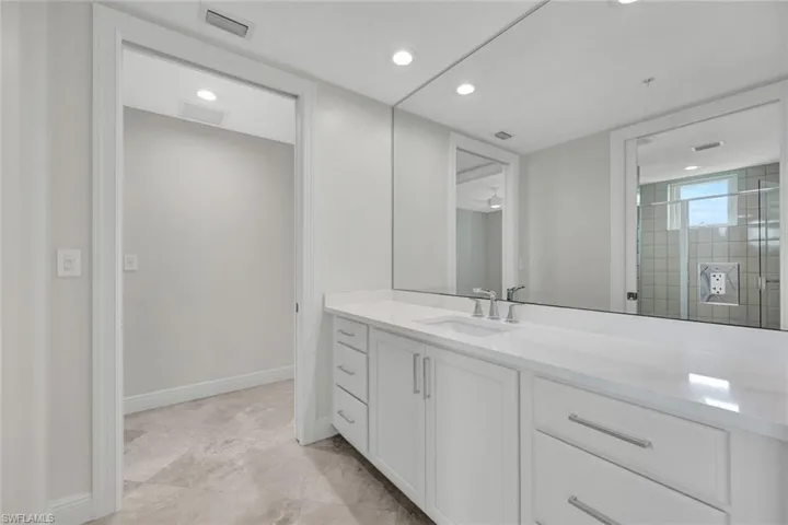 275 Indies Way # 1703, Naples, Florida 34110