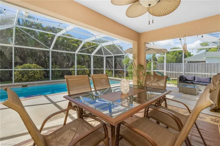 1822 Sw 1st Ave, Cape Coral, Florida 33991