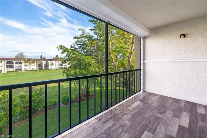 1087  Forest Lakes  DR, Naples, FL 34105
