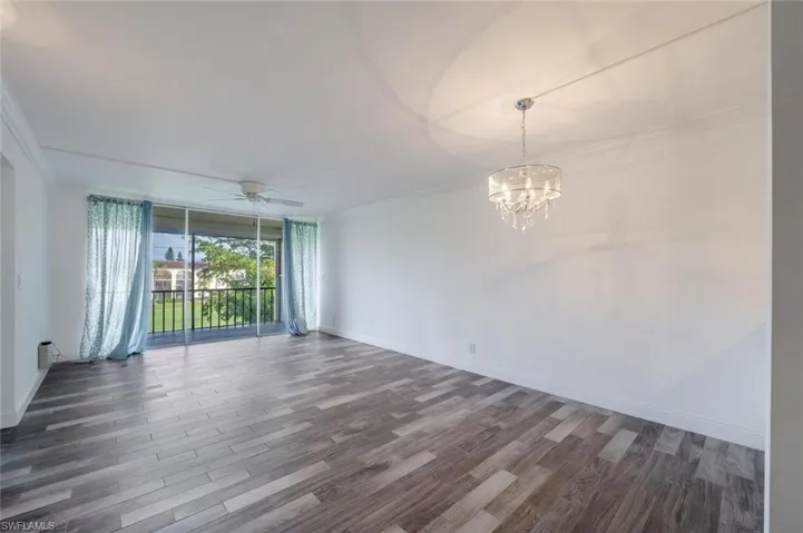 1087  Forest Lakes  DR, Naples, FL 34105