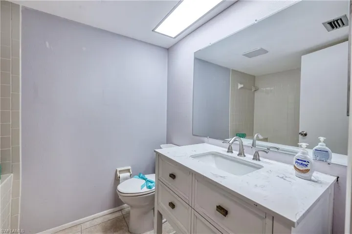 17456 Overhill Dr Dr F, Fort Myers, Florida 33908