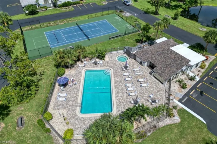17456 Overhill Dr Dr F, Fort Myers, Florida 33908