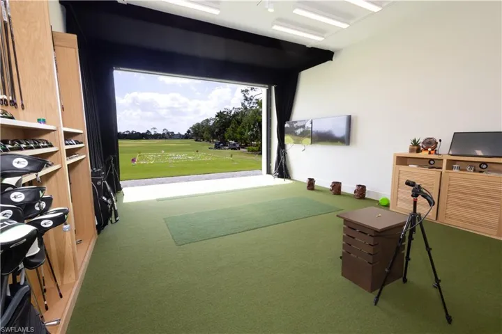 130 Amblewood Ln 8-801, Naples, Florida 34105