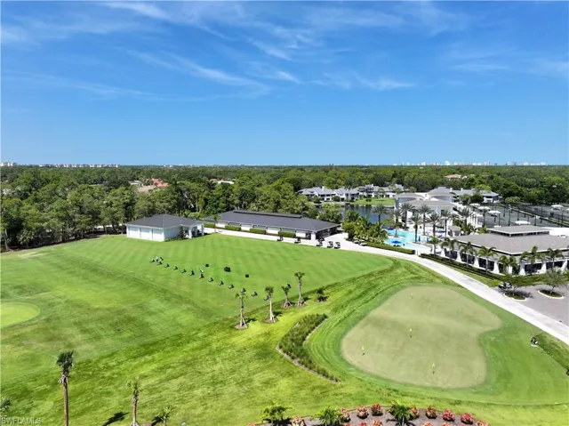 130 Amblewood Ln 8-801, Naples, Florida 34105