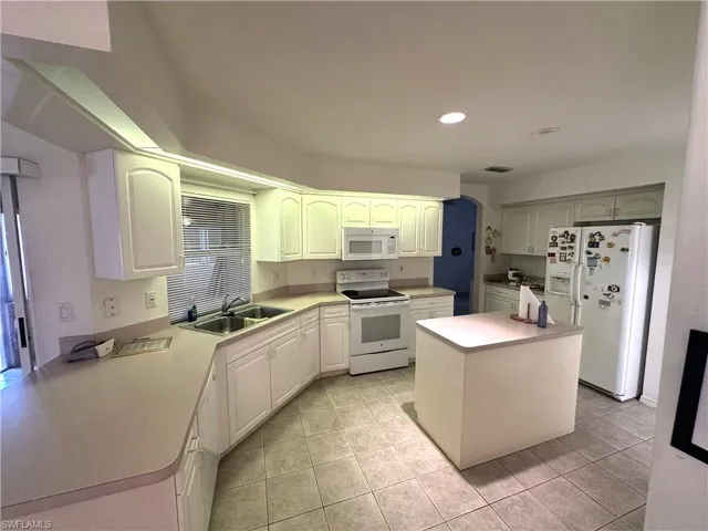 2409 Del Ray Pl, Lehigh Acres, Florida 33936