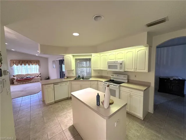 2409 Del Ray Pl, Lehigh Acres, Florida 33936