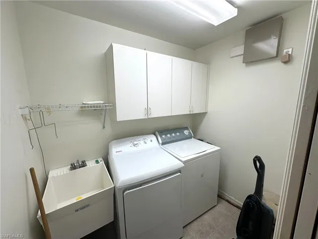 2409 Del Ray Pl, Lehigh Acres, Florida 33936
