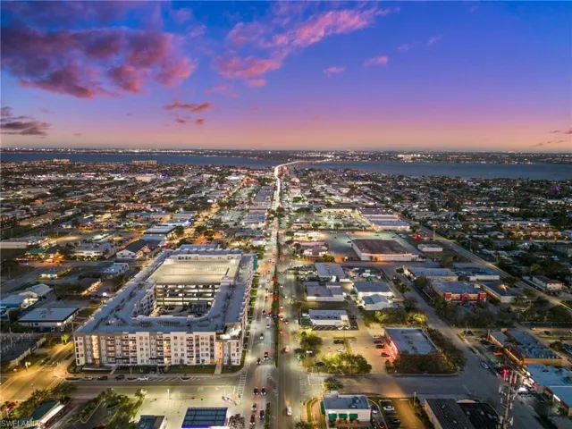 The Cove soon to have shopping, restaurants, and public parking