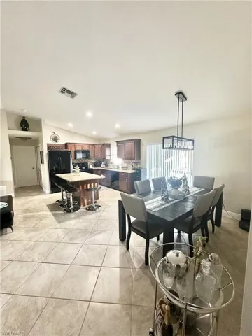100 Nw 30 Pl, Cape Coral Fl 33993