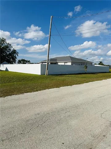 100 Nw 30 Pl, Cape Coral Fl 33993