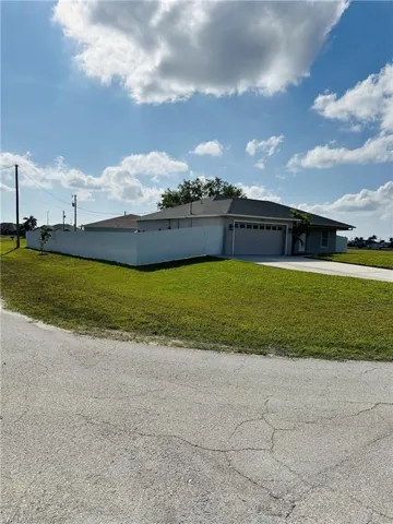 100 Nw 30 Pl, Cape Coral Fl 33993