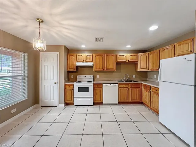 5231 27th St Sw, Lehigh Acres, Florida 33973