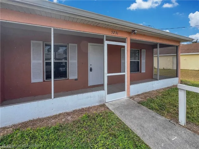 5231 27th St Sw, Lehigh Acres, Florida 33973