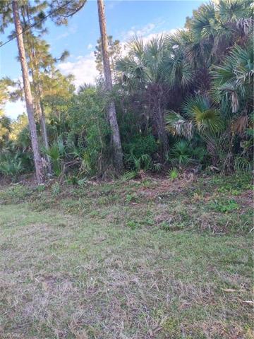 32 AVE SE, NAPLES FL 34117
