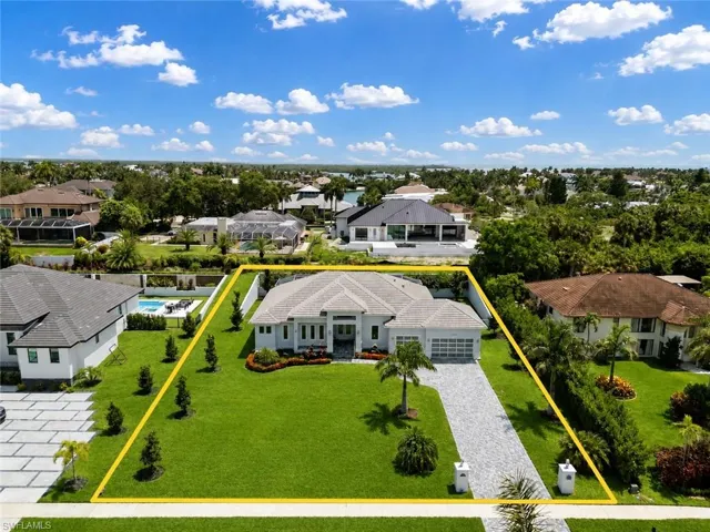 1631 Copeland Dr, Marco Island, Florida 34145