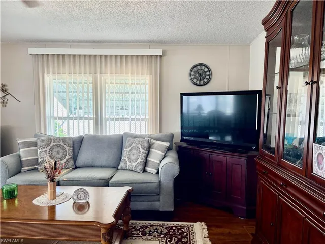 3021  Artesian  LN, North Fort Myers, FL 33917