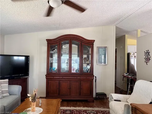 3021  Artesian  LN, North Fort Myers, FL 33917