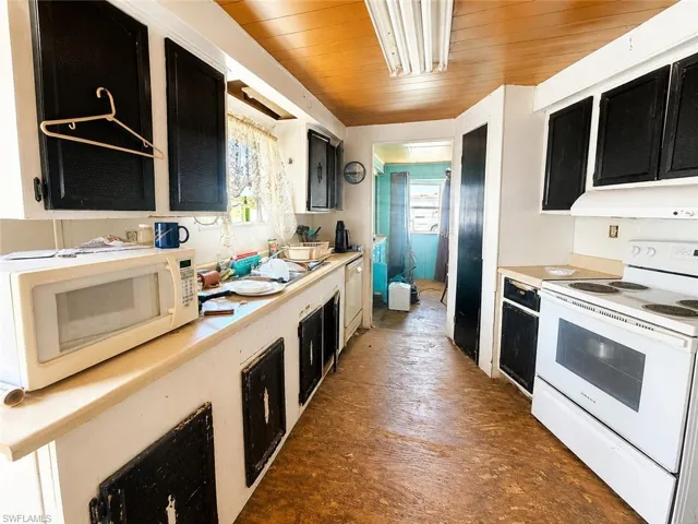 809 8th St Nw, Moore Haven, Florida 33471