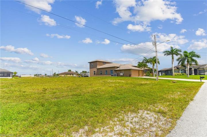3623 NW 9th TER, CAPE CORAL FL 33993