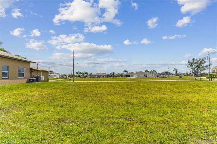 3623 NW 9th TER, CAPE CORAL FL 33993