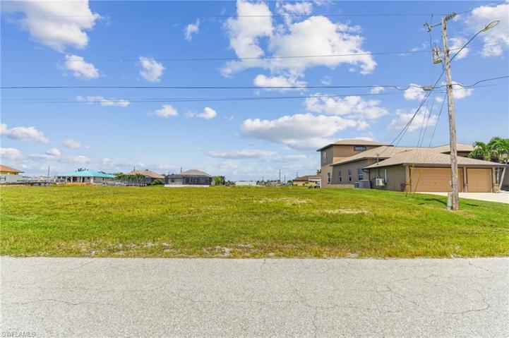 3623 NW 9th TER, CAPE CORAL FL 33993