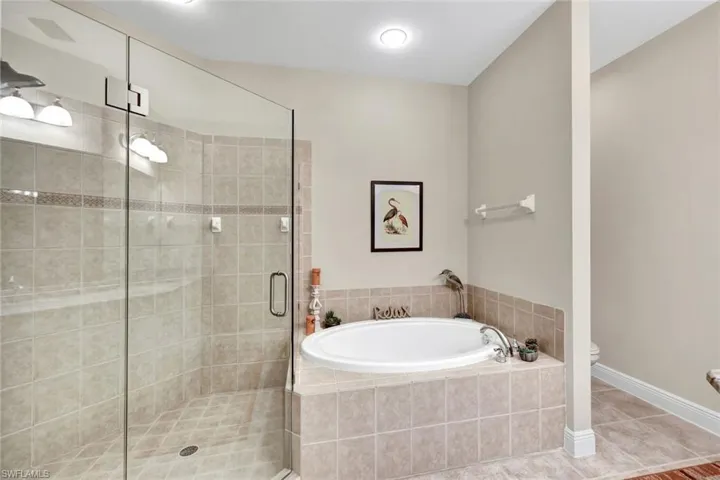 5581  Berkshire  DR, Fort Myers, FL 33912
