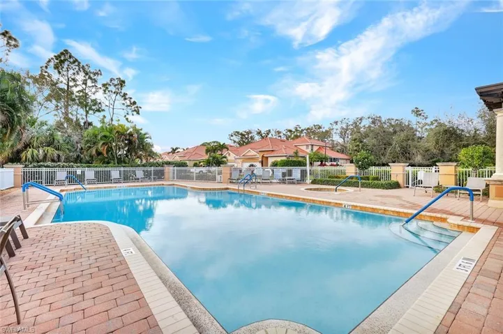 5581  Berkshire  DR, Fort Myers, FL 33912