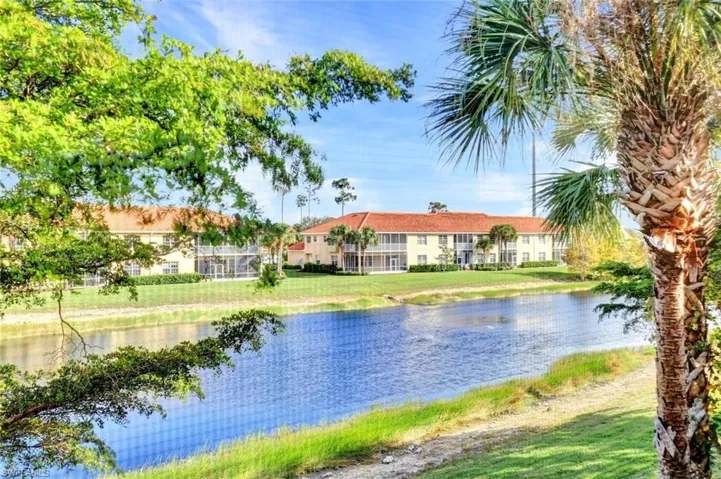 5581  Berkshire  DR, Fort Myers, FL 33912